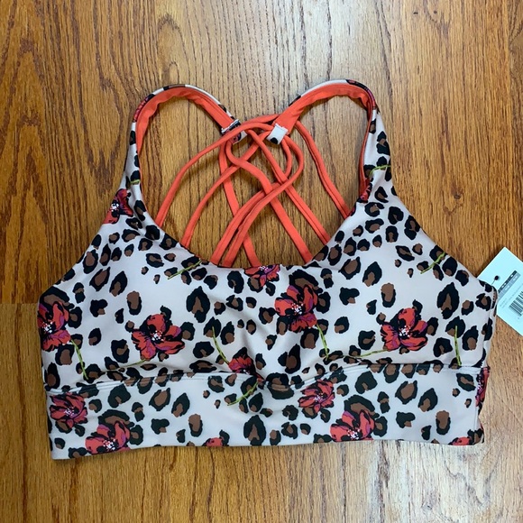 NWT WILDFOX Leopard Chris Sports Bra - Picture 3 of 9